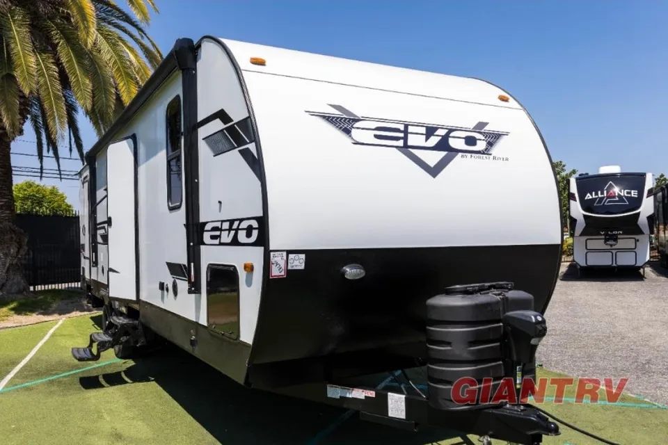 Mike's Evo CSJT2650G Travel Trailer