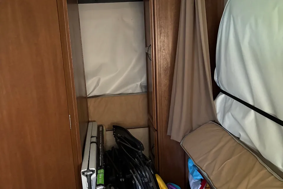 Jeff's Coachmen Freedom Express Hybrid
