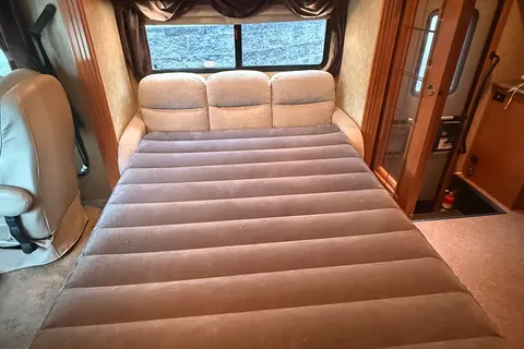 Class A Coachmen Encounter 37TZ