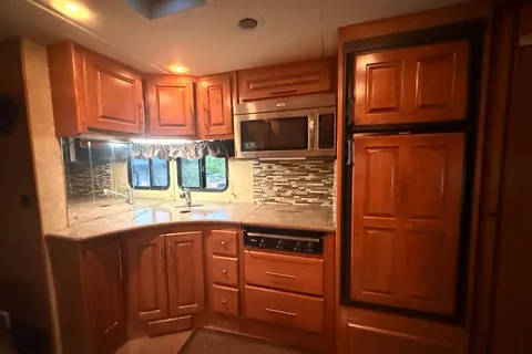 Class A Coachmen Encounter 37TZ