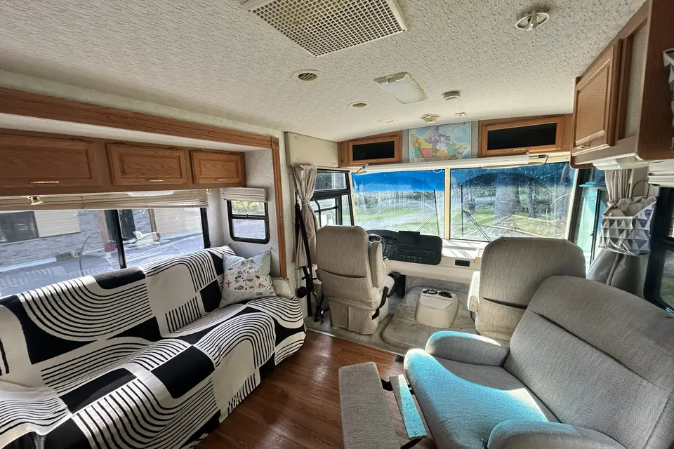 RV motorisé Winnebago Brave Classe A