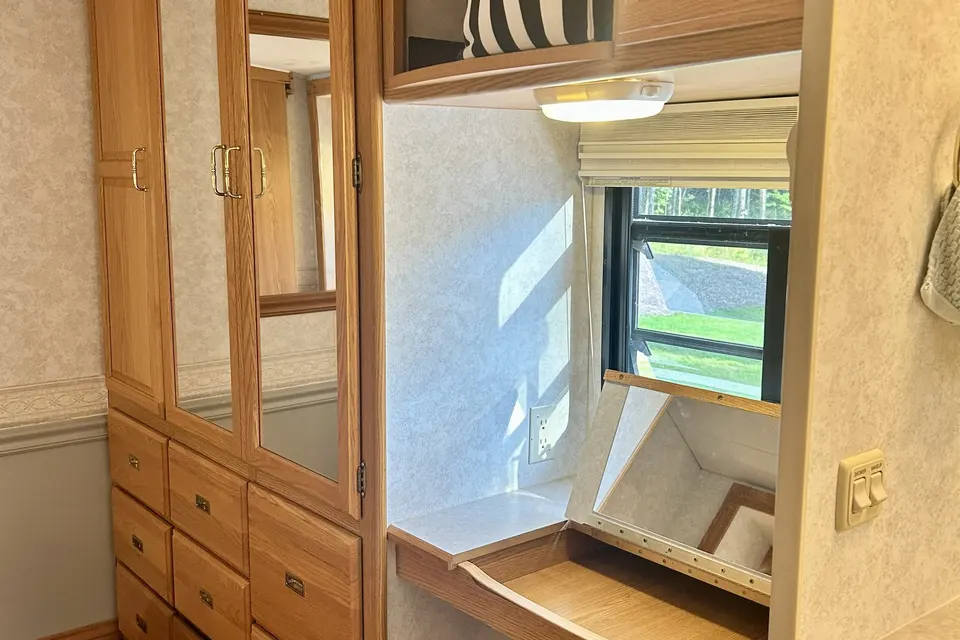 RV motorisé Winnebago Brave Classe A