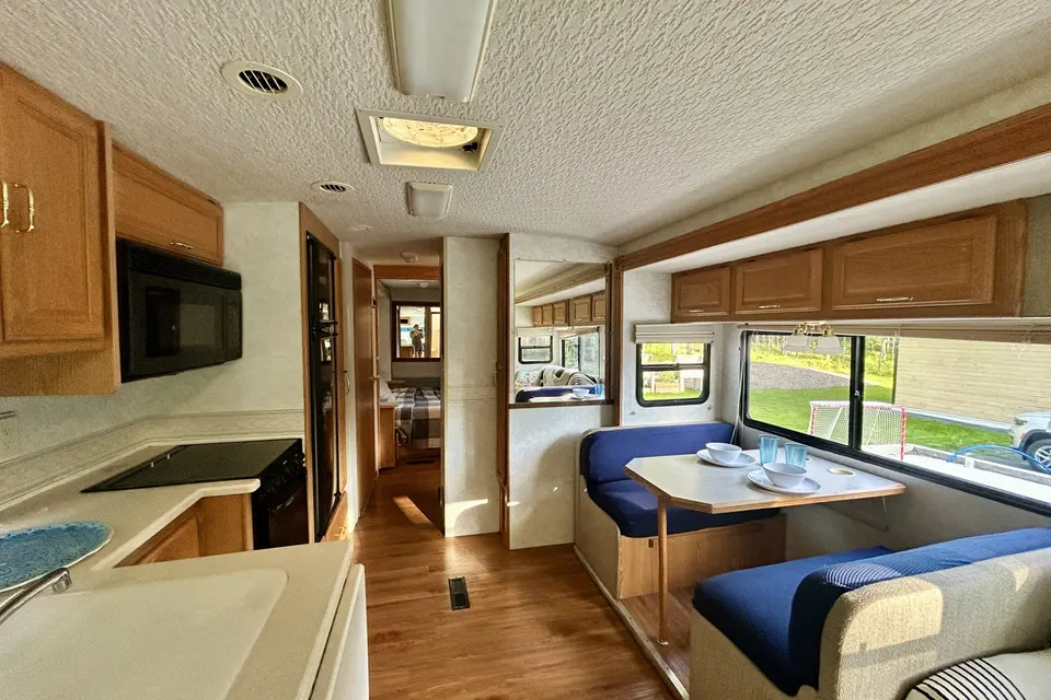 RV motorisé Winnebago Brave Classe A