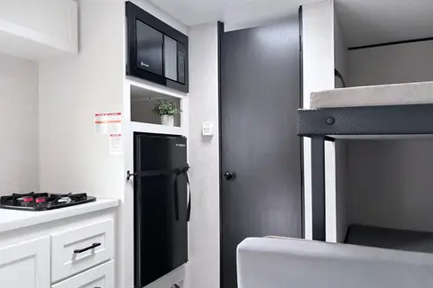 Calista’s Jayco Jayflight SLX Travel Trailer