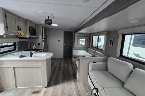Shelagh's Coachmen 293tqbsck Travel Trailer