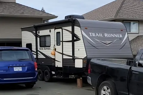 M & B's Heartland Trailrunner