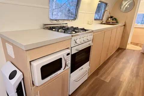 Airstream Excella 31 Roulotte