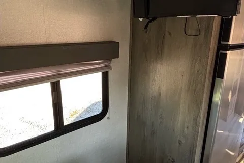 2022 Surveyor Legend 19RBLE Travel Trailer