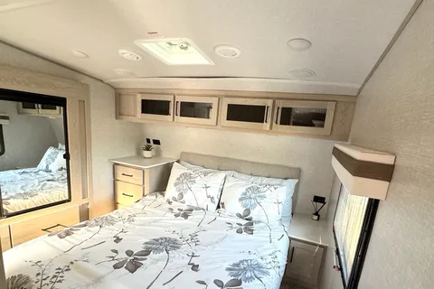 Panorama Ridge RV Cottage