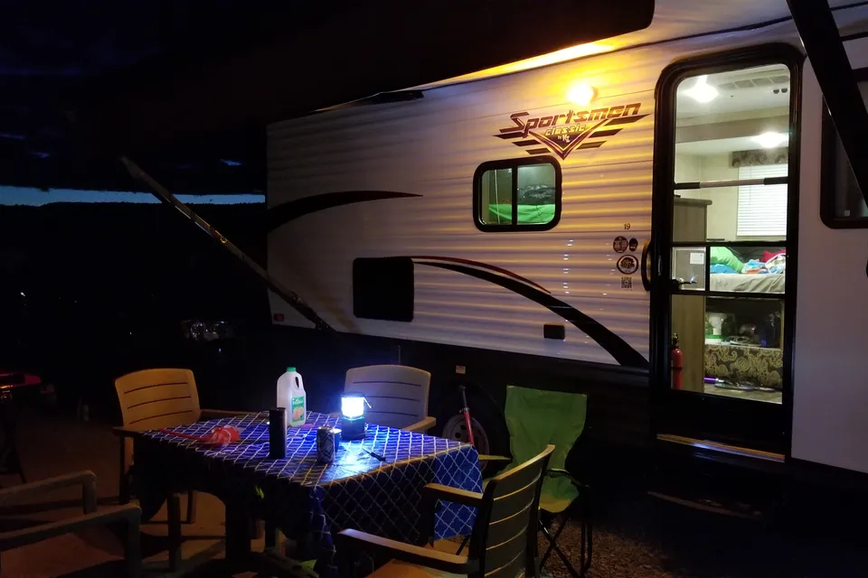 Easy to tow by minivan w/shower & sleeps 5 by Port Perry! 2017 KZ Sportsmen Classic Lightweight Travel Trailer