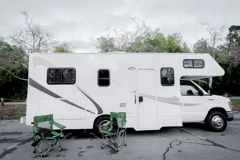 Thunder of Thor (& Adventure) | 2017 Thor Majestic 23A + Free Amenities
