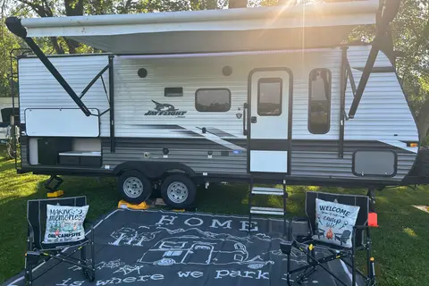 RandR camp adventure family & pet friendly