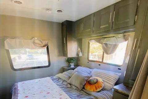 Naych's Forest River Georgetown Class A
