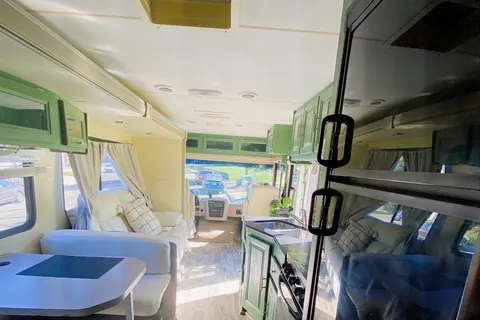 Naych's Forest River Georgetown Class A