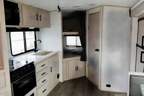 Adventure awaits with all the comforts of home in our 2022 Shadow Cruiser