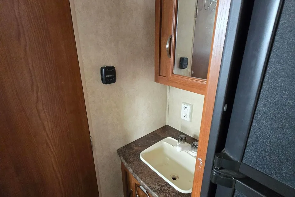 Forest River 25' Trailer