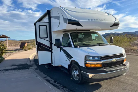 Entegra Coach Odyssey SE