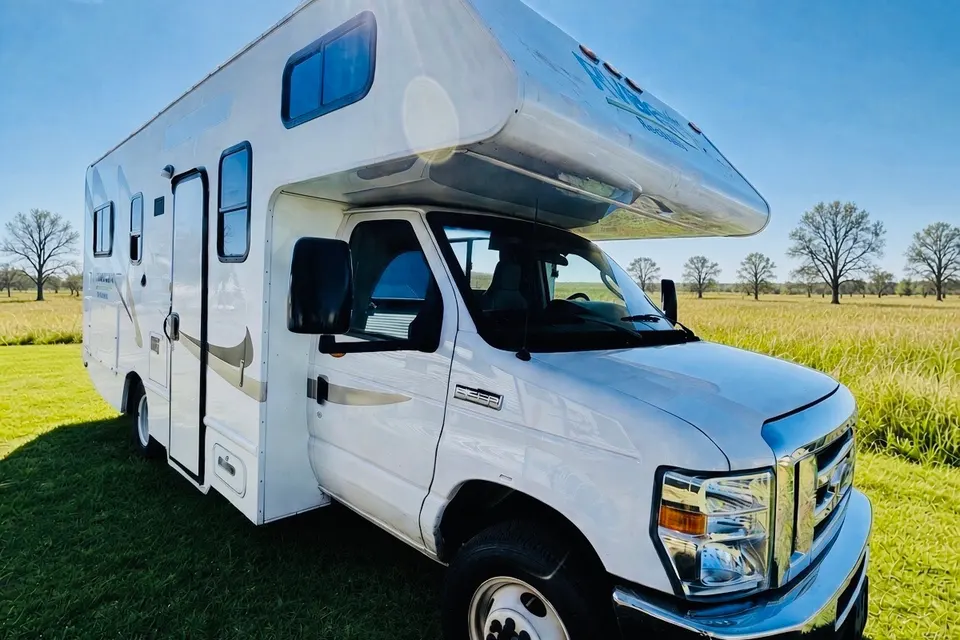 Jag Thor Motor Coach Majestic 23a Class C