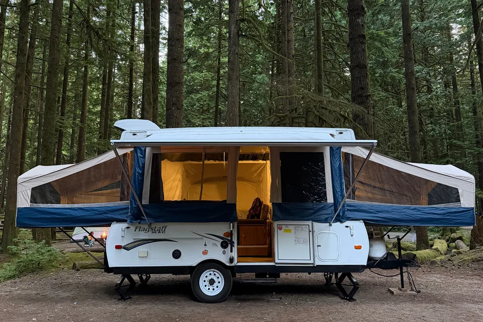 MattMax Flagstaff Tent Trailer