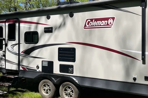Chris's Coleman 2605 Travel Trailer
