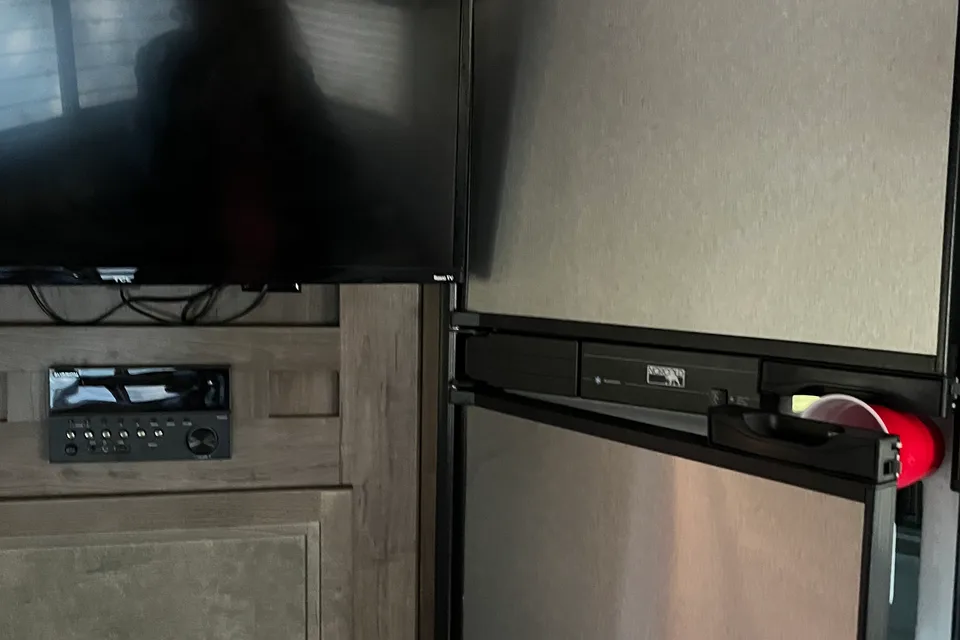Chris's Coleman 2605 Travel Trailer