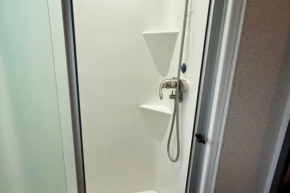 Convenience Rv's Riviera 39BH