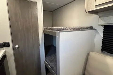 2024 Catalina Sleeps 5 With Bunk Beds!