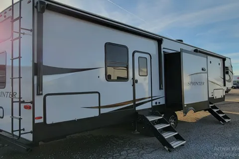 CL130 Keystone SPRINTER CAMPFIRE Fifth Wheel