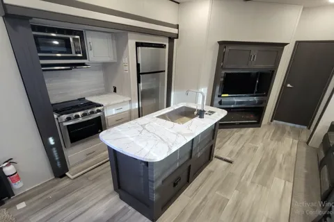 CL130 Keystone SPRINTER CAMPFIRE Fifth Wheel