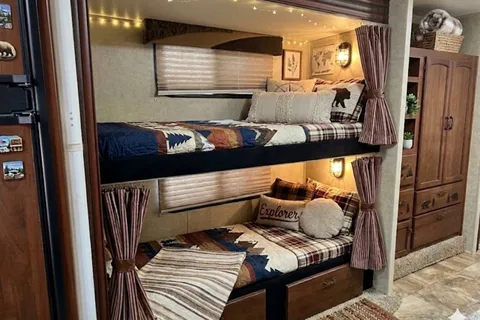 The Family RV (Jayco Redhawk 31XL Class C)