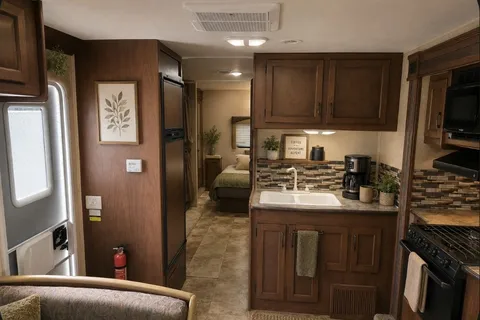 The Family RV (Jayco Redhawk 31XL Class C)