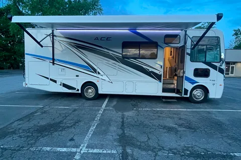 JCs Thor Motor Coach Ace Class A