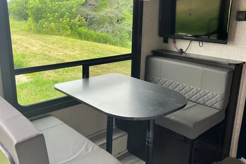 Rachel's Jayco Jay Feather Travel Trailer