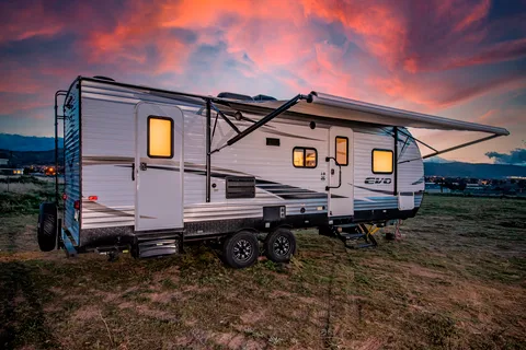 Rv Rentals Way of Life's Forest River Evo T2490 Travel Trailer (LE1)