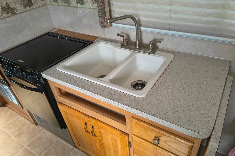 Cesar's Artic Fox Travel Trailer