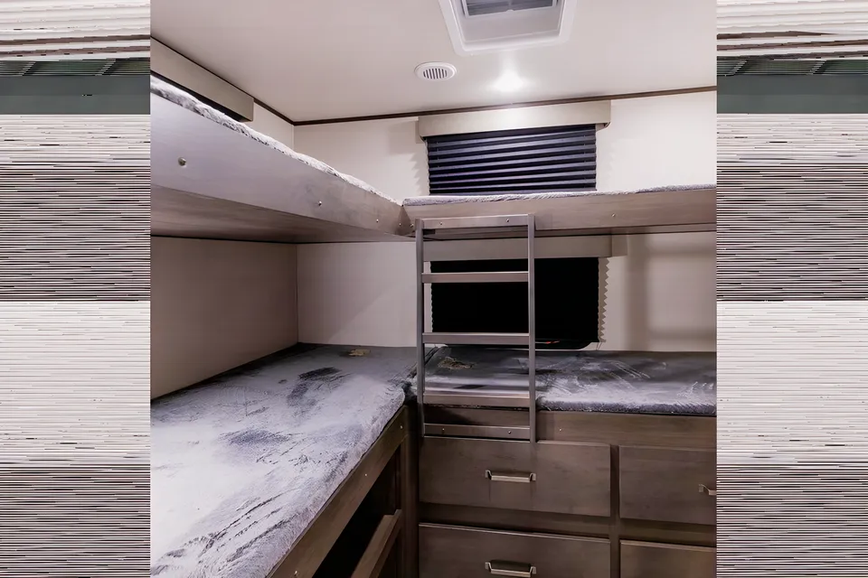 [11] Stress Free RVs - 2021 XXL - Transcend Xplor - 2BR 2BA Bunk