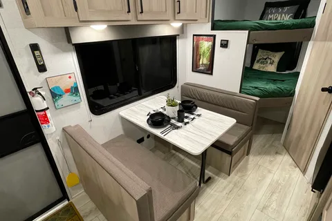 Forest River Silver Lake LE 1610BHLE Travel Trailer