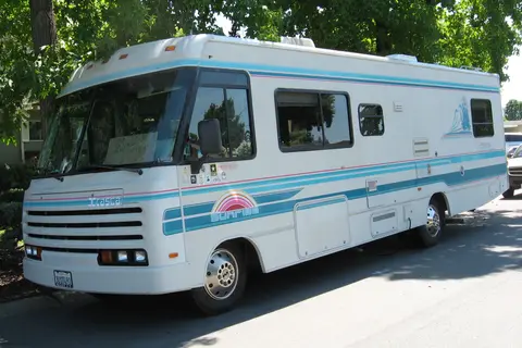 Sunniee the Winnebago Itasca Sunrise Class A