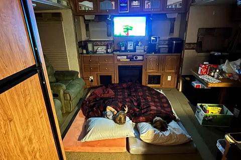 Our Family’s Rockwood Signature Fifth Wheel
