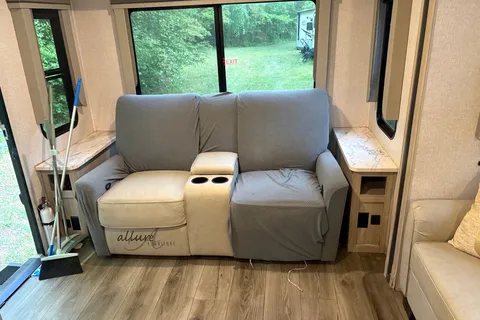 ricky's East to West Alta Travel Trailer