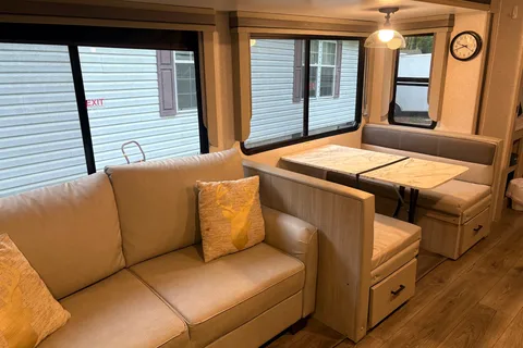 ricky's East to West Alta Travel Trailer