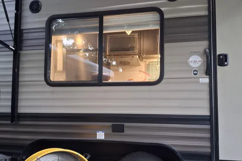 Nancy's Forest River Wildwood X-Lite 261BHXL Travel Trailer