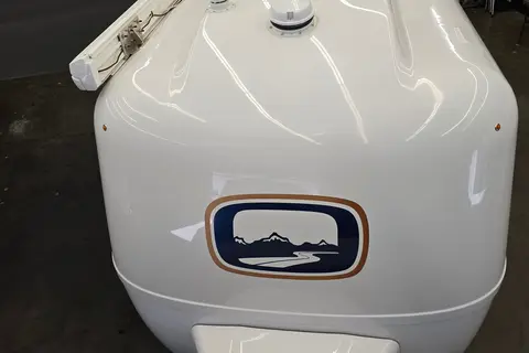 Jacob's Oliver Legacy Elite 2 Platinum Travel Trailer
