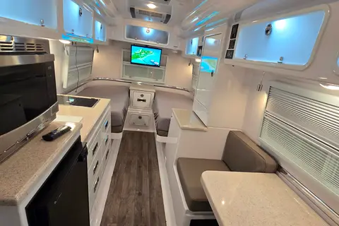 Jacob's Oliver Legacy Elite 2 Platinum Travel Trailer