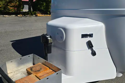Jacob's Oliver Legacy Elite 2 Platinum Travel Trailer