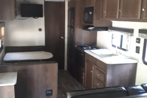 Dale's Starcraft Autumn ridge Travel Trailer