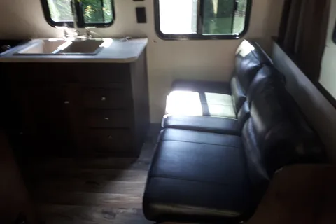 Dale's Starcraft Autumn ridge Travel Trailer