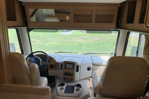 Shawn's Thor Motor Coach 29.2 Class A