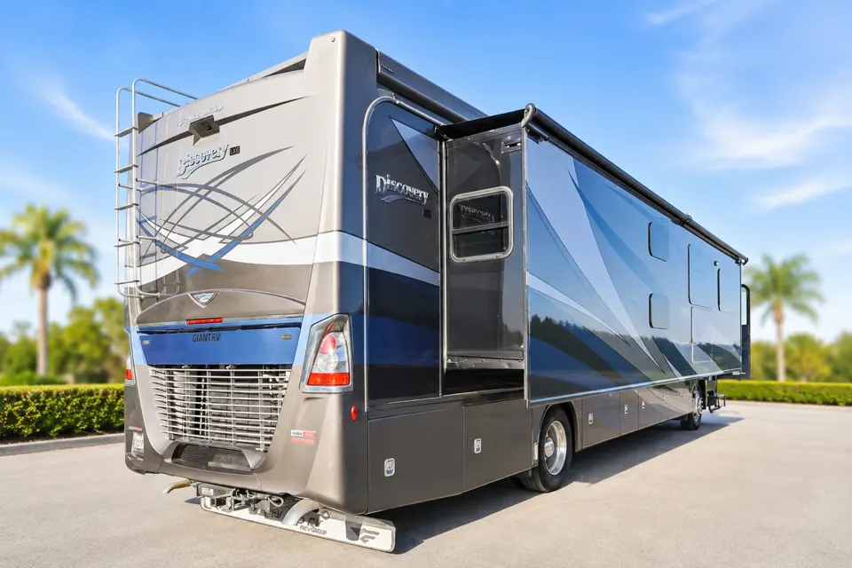 💜 Discovery Pie 💜 Luxury Class A • Sleeps 9 • Full Living Area