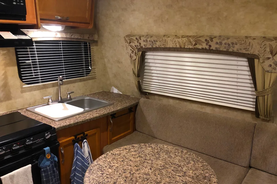 Starcraft Travel Star Sport 164BH Travel Trailer